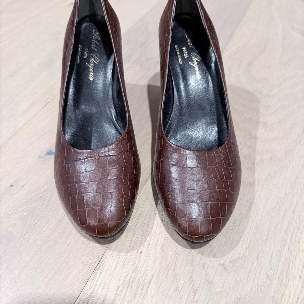 Robert Clergerie Dark Brown Croc-Embossed Heels